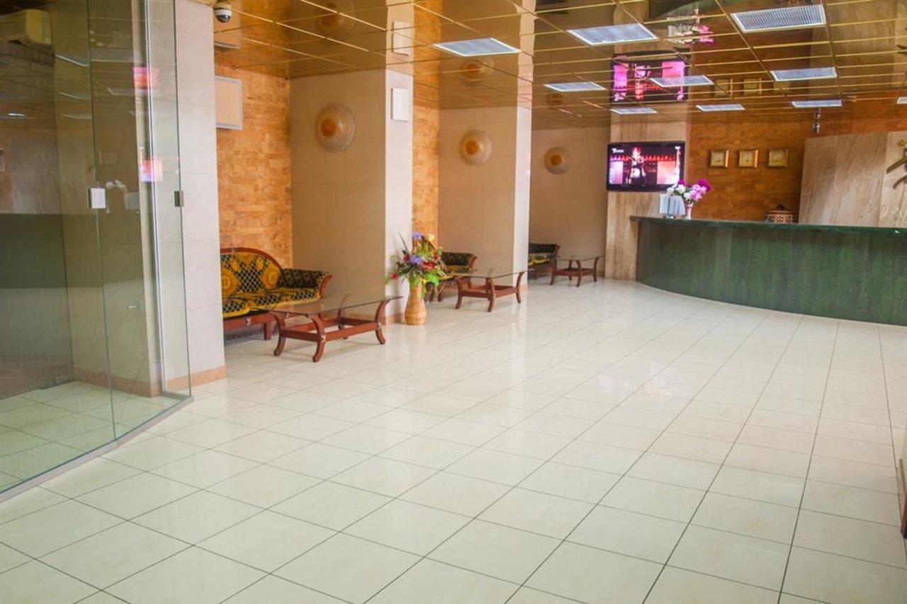 فندق مير خاركيف المظهر الخارجي الصورة